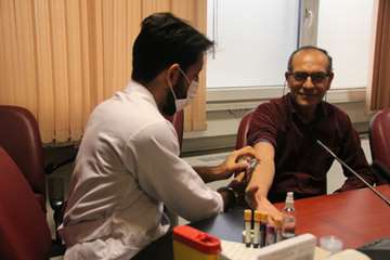 غربالگری قند خون در هفته ملی دیابت در معاونت درمان